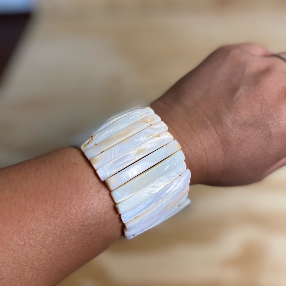 Shell Bracelet - image 2